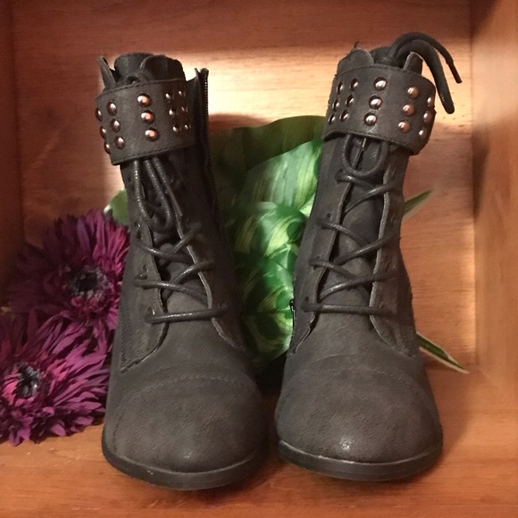 FOREVER Black Studded Ankle Boot - Picture 2 of 6